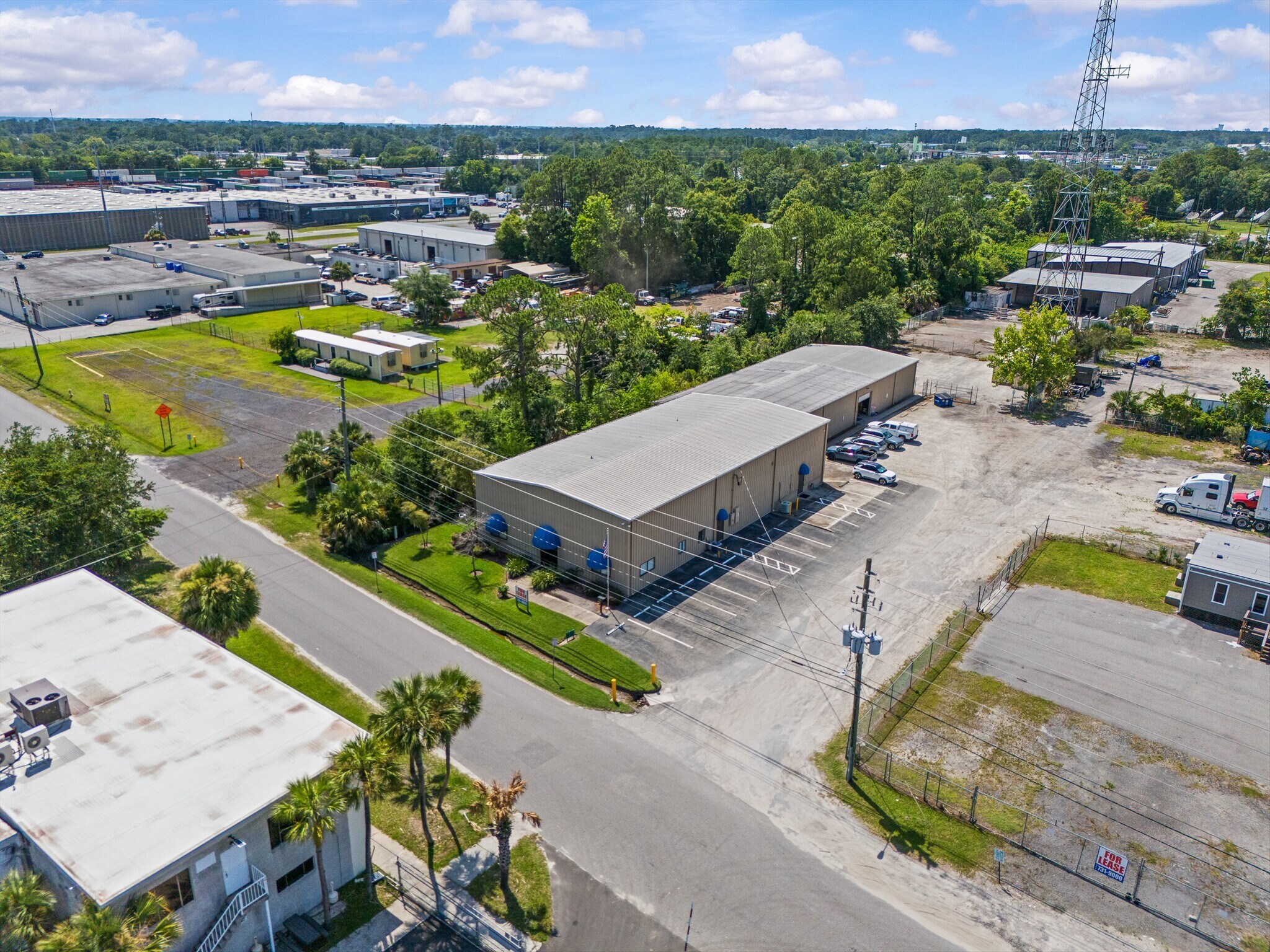 4909 Stepp Ave, Jacksonville, FL à louer Photo de l’immeuble– Image 1 sur 23