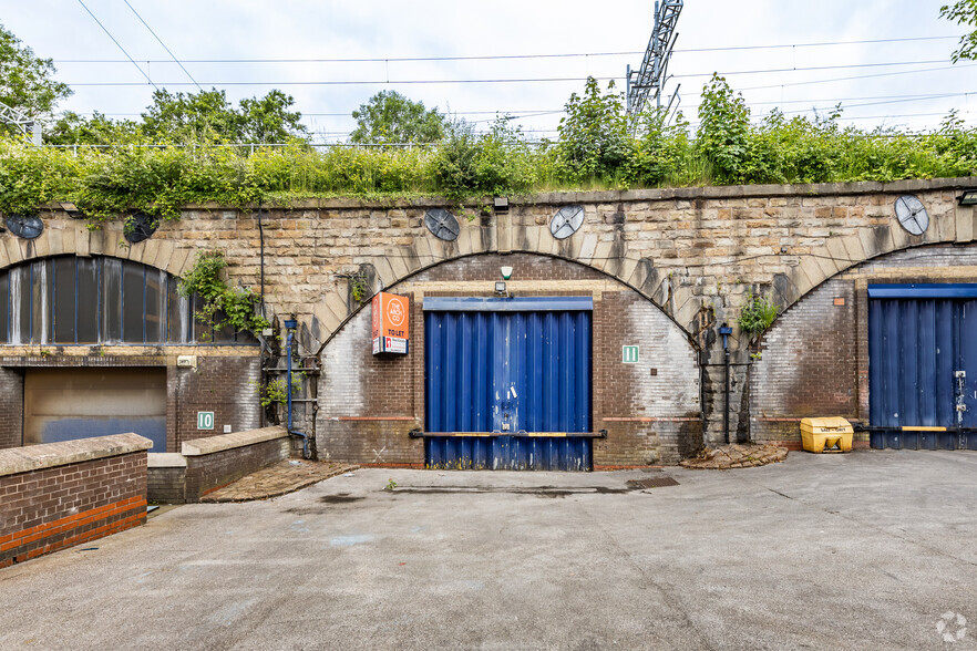 Lower Wharf St, Ashton Under Lyne à louer - Photo de l’immeuble – Image 2 sur 3