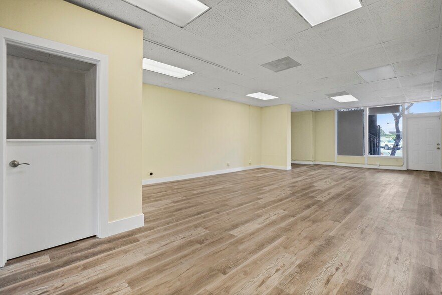 14410 Ventura Blvd, Sherman Oaks, CA à louer - Photo de l’immeuble – Image 2 sur 27