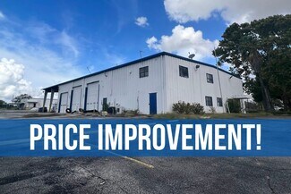 Plus de détails pour 7659 S US-281, Pleasanton, TX - Industriel/Logistique à vendre