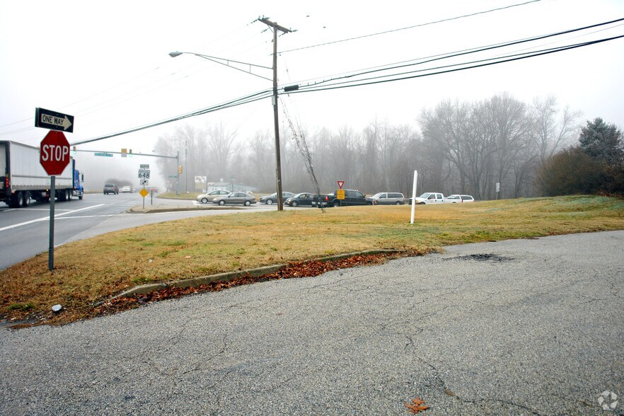 371 Ritchie Hwy, Severna Park, MD à vendre - Photo de l’immeuble – Image 2 sur 7
