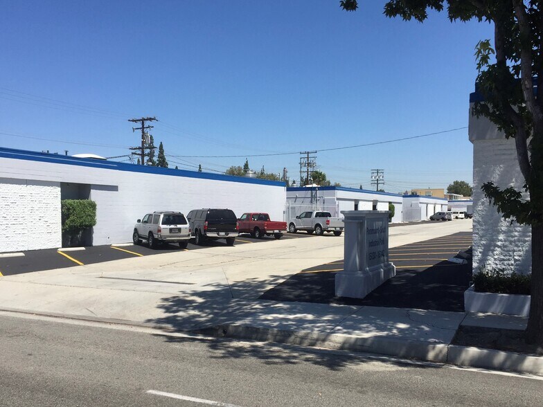 15114-15142 Downey Ave, Paramount, CA à louer - Photo de l’immeuble – Image 3 sur 3