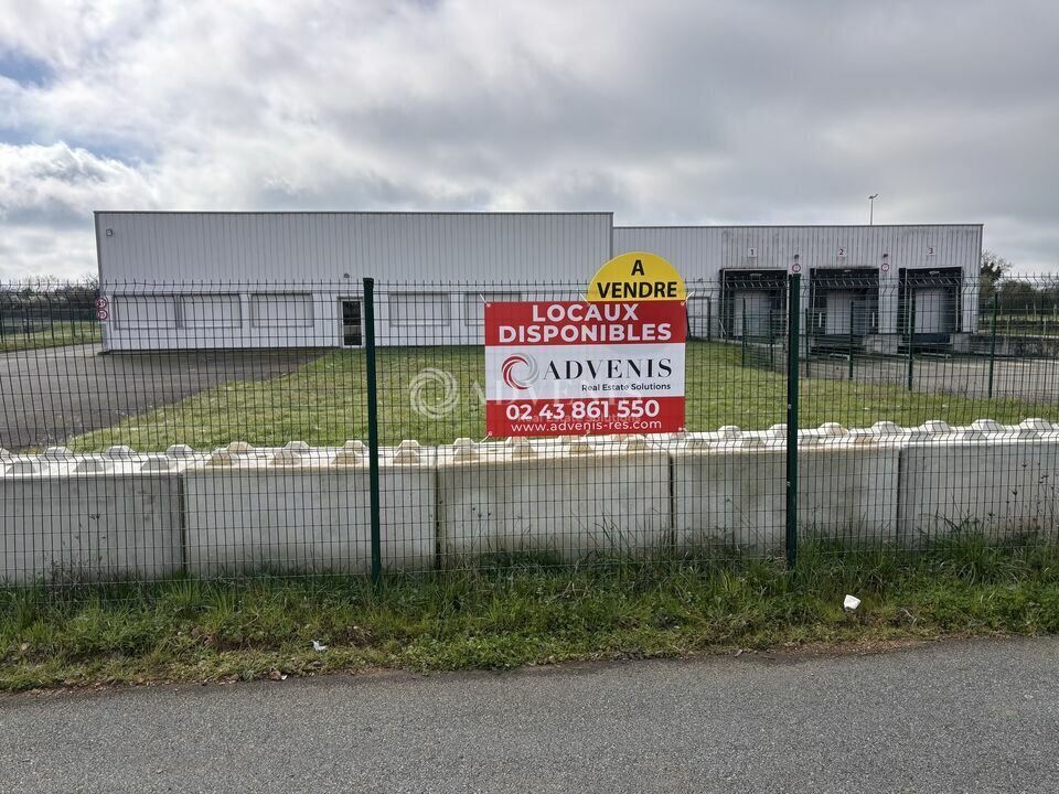 Local d'activités dans Allonnes à vendre Photo de l’immeuble– Image 1 sur 4