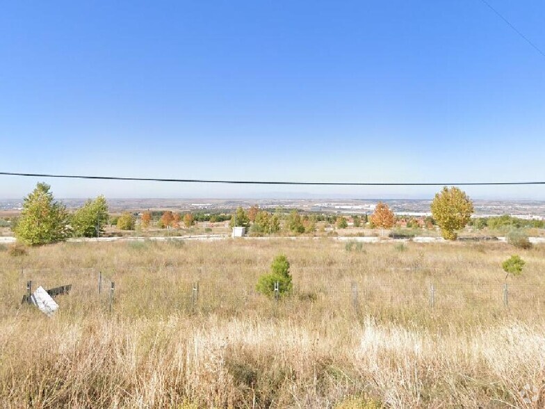 Terrain dans Chiloeches, Guadalajara à vendre - Photo principale – Image 1 sur 1