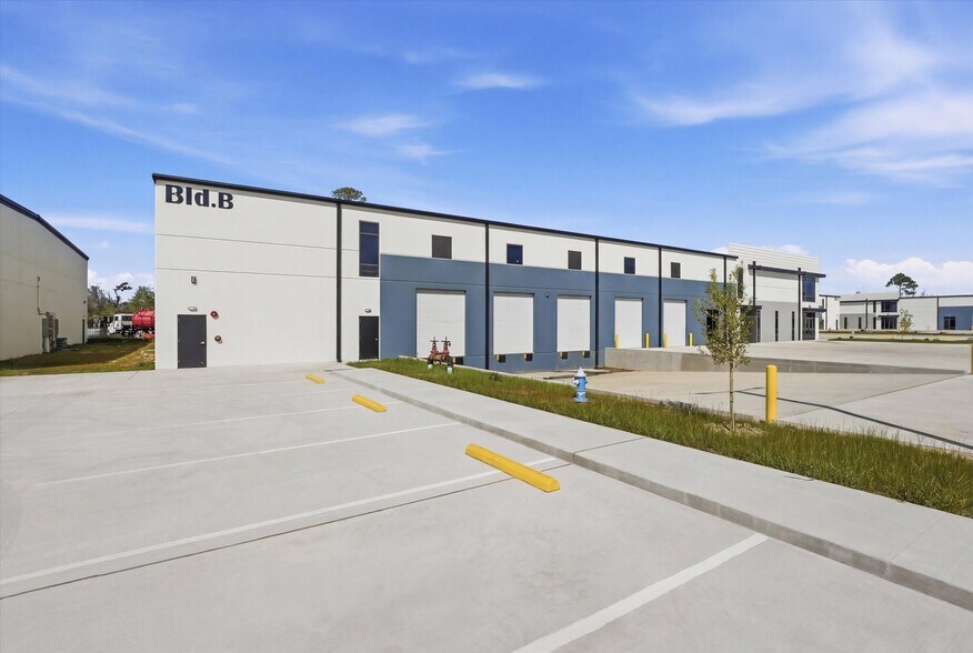 7933 Ley Rd, Houston, TX à louer - Photo de l’immeuble – Image 3 sur 25
