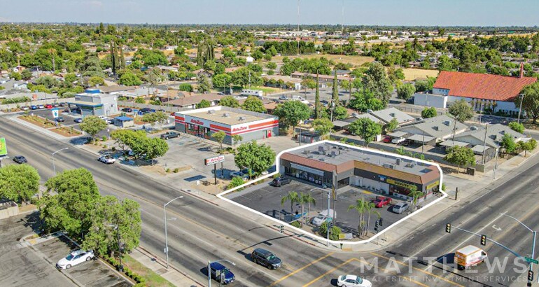 2344 N Cedar Ave, Fresno, CA à vendre - Photo de l’immeuble – Image 1 sur 4