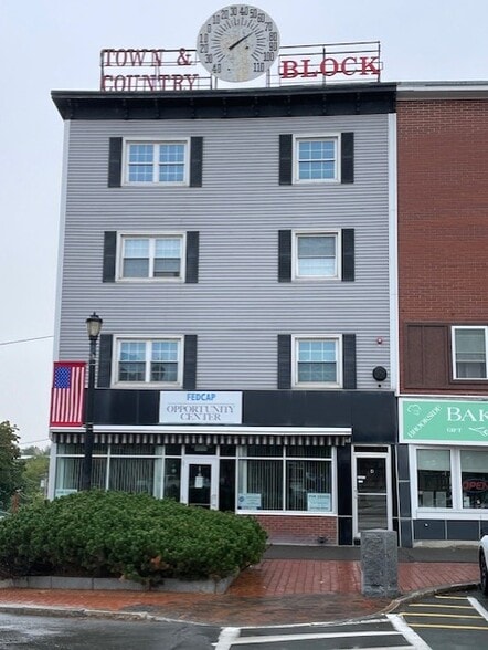 2 Market Sq, Houlton, ME à louer - Photo de l’immeuble – Image 2 sur 25
