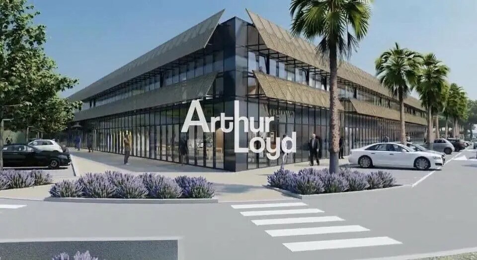 Bureau dans Puget-sur-Argens à louer - Photo de l’immeuble – Image 1 sur 12