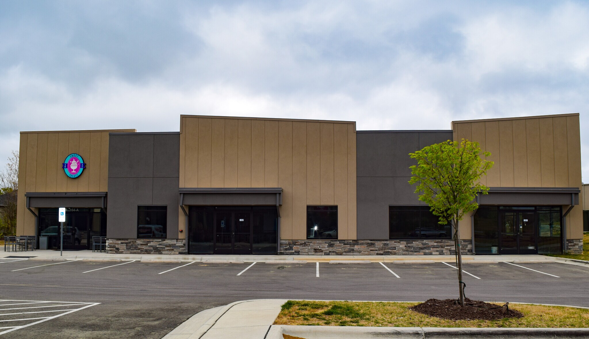 164 Bratton Dr, Garner, NC à louer Photo principale– Image 1 sur 10