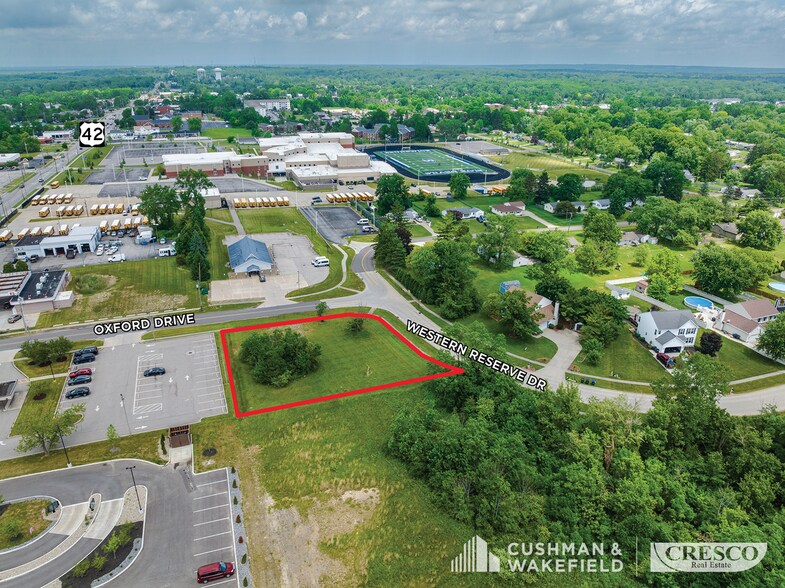 Western Dr, Brunswick, OH à vendre - Photo de l’immeuble – Image 2 sur 2