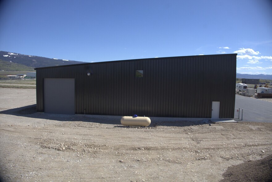 162 Business Centre Cir, Driggs, ID à louer - Photo de l’immeuble – Image 3 sur 20