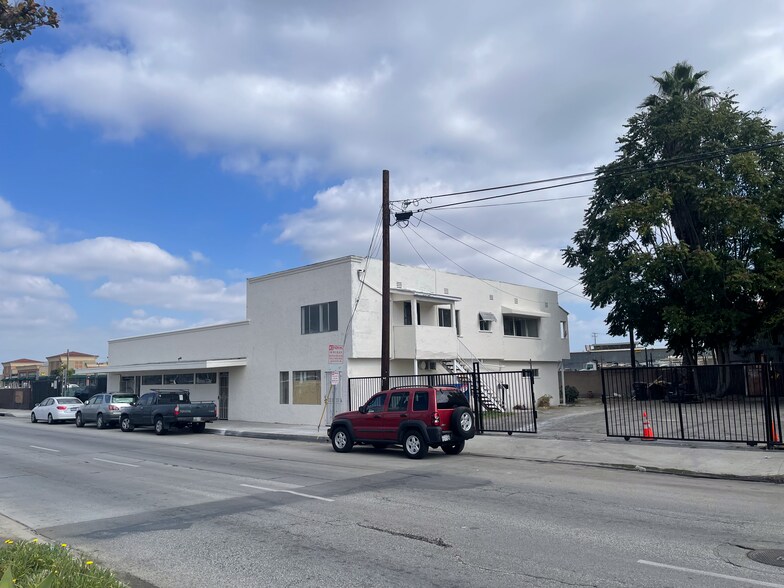 5708 & 5678 Cherry Avenue, Long Beach portefeuille de 2 biens à vendre sur LoopNet.fr - Photo de l’immeuble – Image 1 sur 6