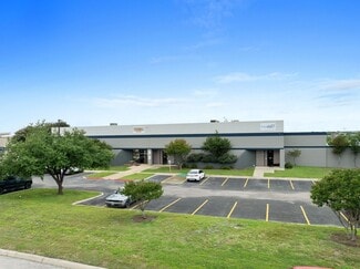 Plus de détails pour 6129-6139 Woodlake Ctr, San Antonio, TX - Industriel/Logistique à louer