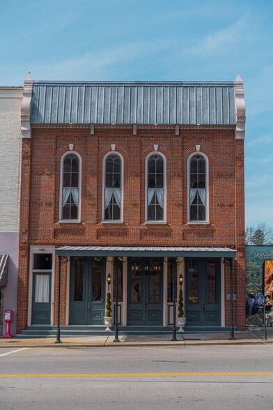 116 N 2nd St, Pulaski, TN à louer - Photo principale – Image 1 sur 19