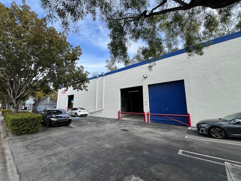 2001 NW 93rd Ave, Miami, FL à vendre - Photo de l’immeuble – Image 3 sur 20