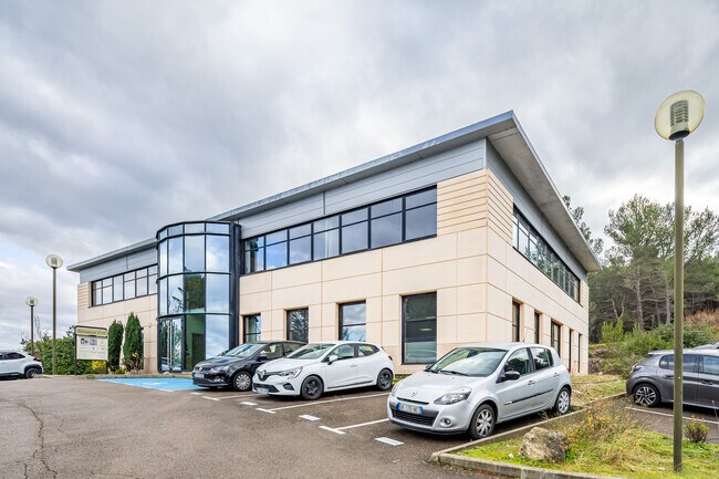 Plus de détails pour 1330 Avenue Jean Rene Guillibert, Aix-en-Provence - Bureau à louer