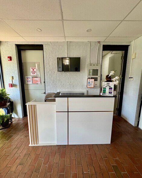 43 Jones Rd, Hamden, CT à vendre - Photo de l’immeuble – Image 2 sur 12