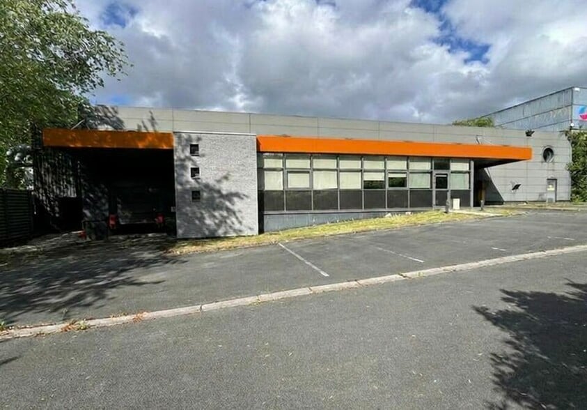 Local d'activités dans Bondues à vendre - Photo de l’immeuble – Image 1 sur 8