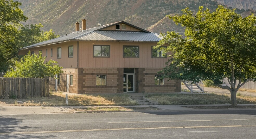 140 Central St, Colorado City, AZ à vendre - Photo principale – Image 1 sur 45