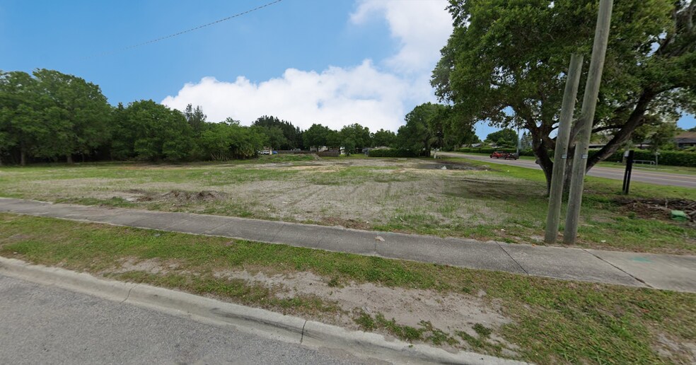 5406 W Linebaugh Ave, Tampa, FL à vendre - Photo de l’immeuble – Image 3 sur 4