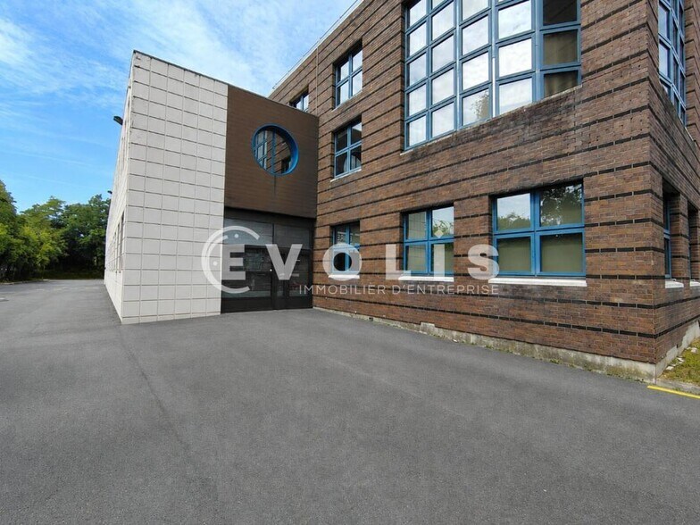 Local d’activités dans Villiers-sur-Marne à louer - Photo de l’immeuble – Image 2 sur 6