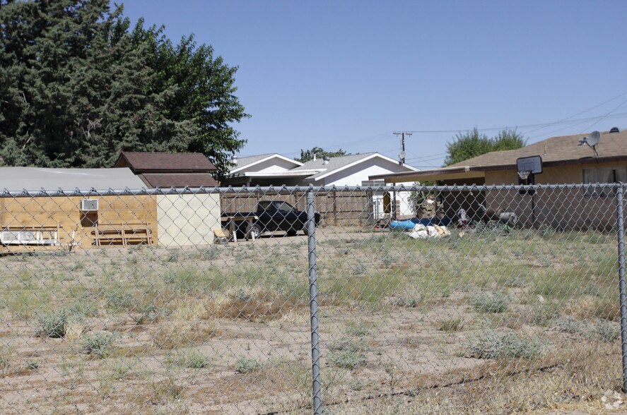 14629 Main St, Hesperia, CA à vendre - Photo de l’immeuble – Image 2 sur 4