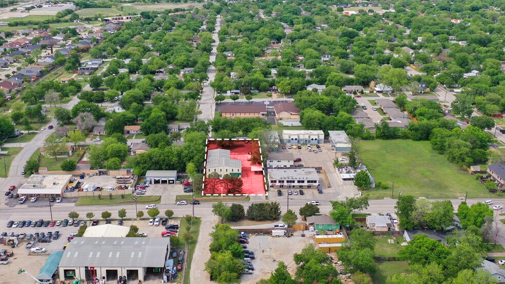 4207 Broadway Ave, Haltom City, TX à louer - Photo de l’immeuble – Image 3 sur 6