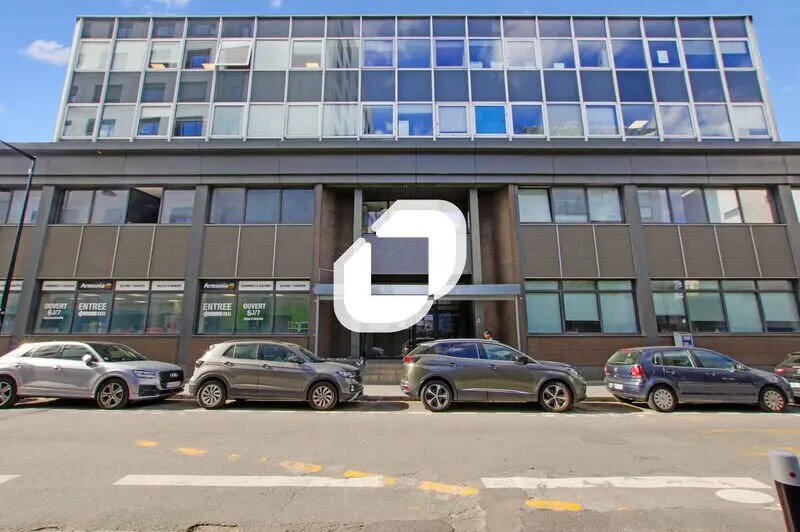 Bureau dans Aubervilliers à louer - Photo de l’immeuble – Image 2 sur 14