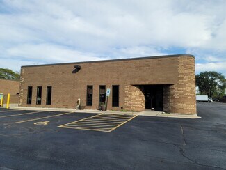 Plus de détails pour 1989 University Ln, Lisle, IL - Industriel/Logistique à louer