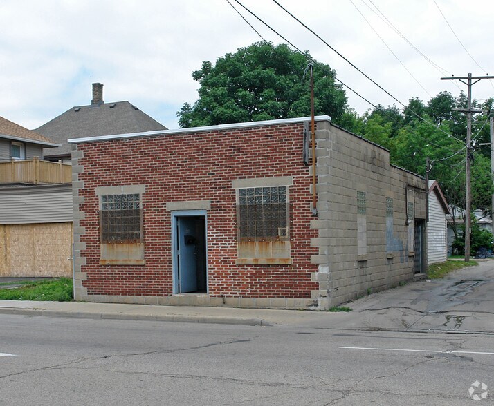 1608 16th St, Racine, WI à louer - Photo principale – Image 1 sur 11