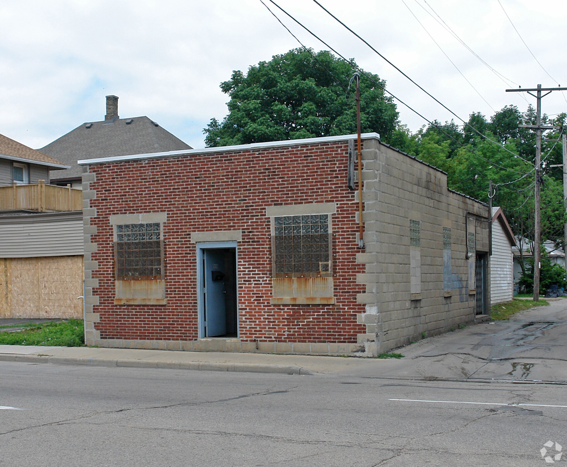 1608 16th St, Racine, WI à louer Photo principale– Image 1 sur 12