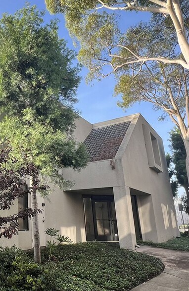 2835 Temple Ave, Signal Hill, CA à vendre - Photo de l’immeuble – Image 3 sur 18