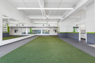 6525-6565 Boul Décarie, Montréal, QC à louer Photo intérieure– Image 2 sur 7