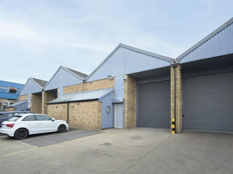 Tait Rd, Croydon à louer - Photo de l’immeuble – Image 2 sur 10