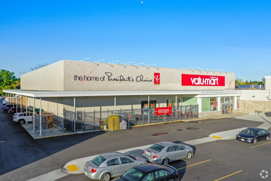 385 Frederick St, Kitchener, ON à louer - Photo de l’immeuble – Image 2 sur 8