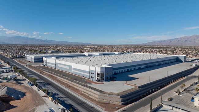 Plus de détails pour W Gowan Road, North Las Vegas, NV - Industriel/Logistique à louer