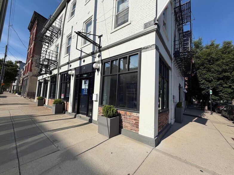 1400 Elm St, Cincinnati, OH à louer - Photo principale – Image 1 sur 10