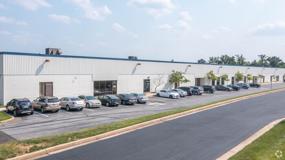 7144-7162 Ambassador Rd, Windsor Mill, MD à louer - Photo de l’immeuble – Image 2 sur 3