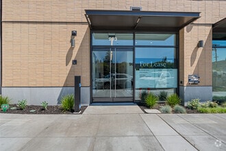 993 Laurel St, San Carlos, CA à louer Photo de l’immeuble– Image 1 sur 6