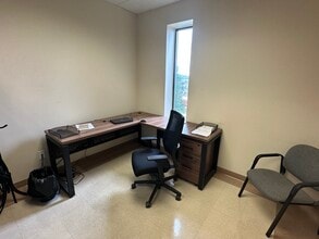 112 Corporate Dr, Morgantown, WV à louer Photo de l’immeuble– Image 1 sur 39