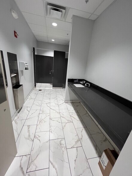 425 Quadrangle Dr, Bolingbrook, IL à louer - Photo intérieure – Image 3 sur 6