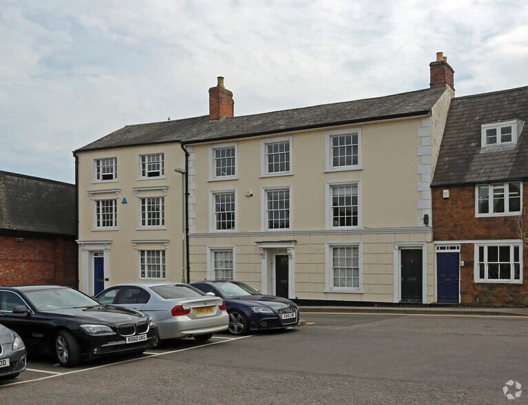 43-44 North Bar St, Banbury à louer - Photo de l’immeuble – Image 3 sur 5