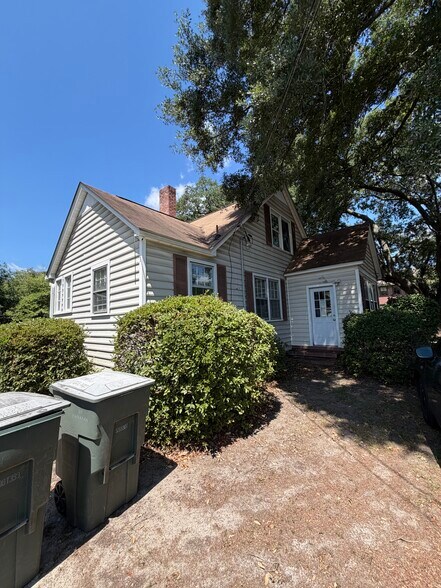 1227 Yeamans Hall Rd, Hanahan, SC à vendre - Photo de l’immeuble – Image 2 sur 13