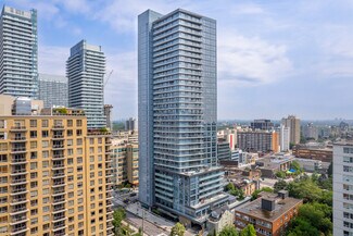 Plus de détails pour 161-163 Eglinton Ave, Toronto, ON - Local commercial à louer