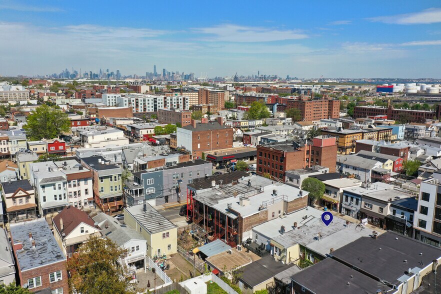 363 Broadway, Bayonne, NJ à vendre - Photo de l’immeuble – Image 3 sur 26