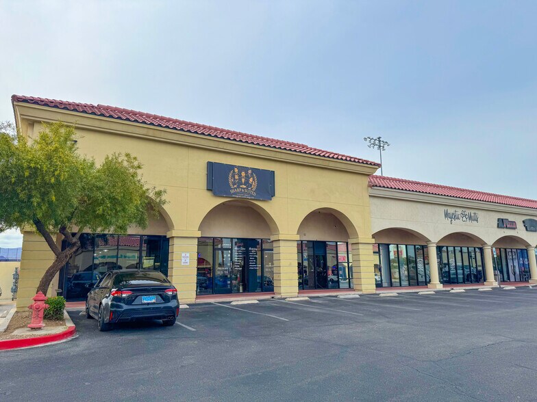 5447 S Rainbow Blvd, Las Vegas, NV à louer - Photo de l’immeuble – Image 3 sur 8