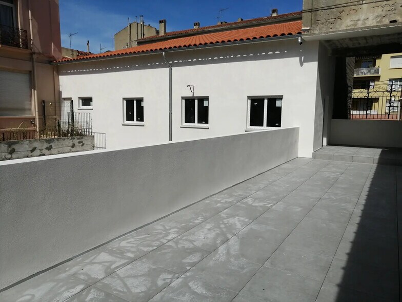 Local d’activités dans Perpignan à louer - Photo de l’immeuble – Image 2 sur 9