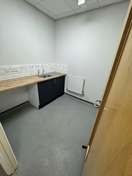 Vesty Rd, Bootle à louer - Photo de l’immeuble – Image 3 sur 6