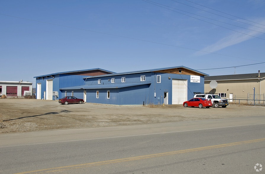 3202 Industrial Ave, Fairbanks, AK à louer - Photo principale – Image 1 sur 8