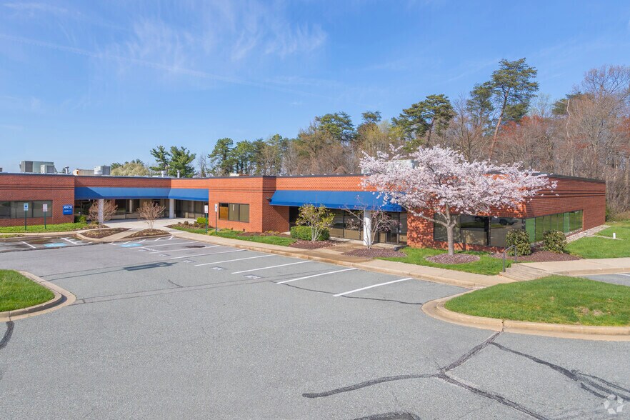 4451-4485 Nicole Dr, Lanham, MD à louer - Photo de l’immeuble – Image 3 sur 5